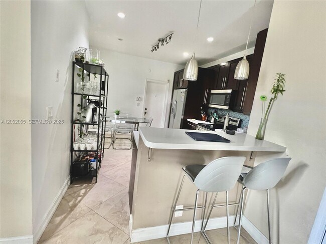 Building Photo - 2176 Salerno Cir