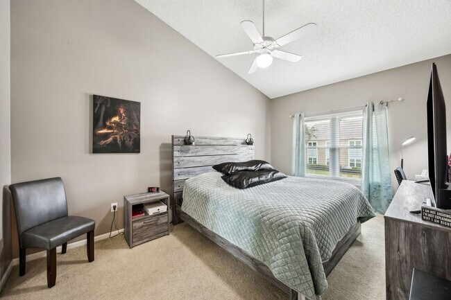 Building Photo - Coastal Condo Living in Gated Fernandina B...