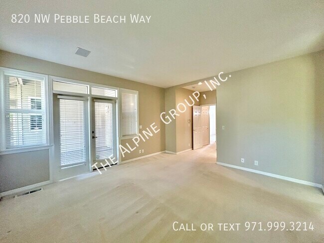 Building Photo - 820 NW Pebble Beach Way
