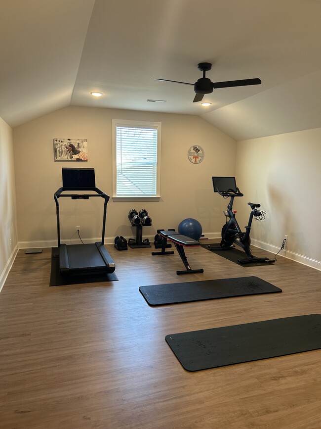 Building Photo - 1390 Cobbler Ct