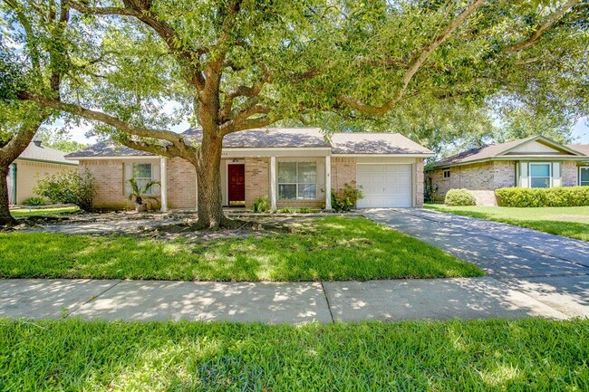 Building Photo - 2504 Ewell Dr