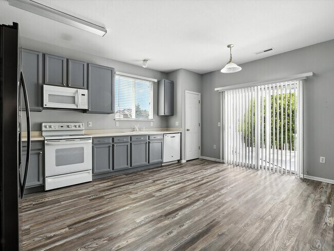 Building Photo - 5289 Mountain Air Cir
