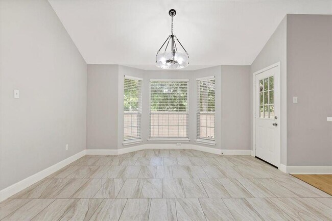 Building Photo - 4000 Witte Cove