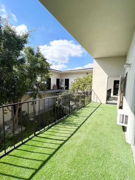 Building Photo - 7911 Blackburn Ave