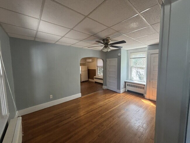 Building Photo - *** Studio Apartment for Rent – Historic Bath, Maine ***