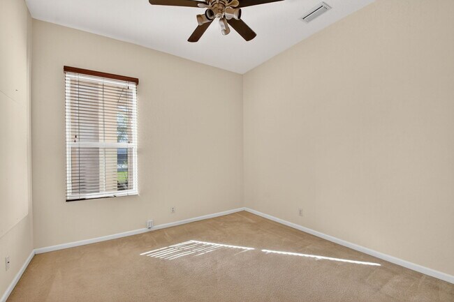 Building Photo - 6068 Pond Bluff Ct