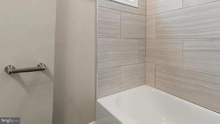 Building Photo - 2336 Pierce St