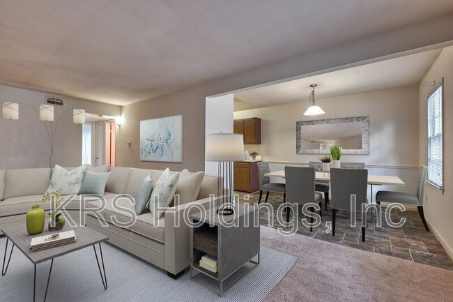 Building Photo - 7698 Colonial Point Ln