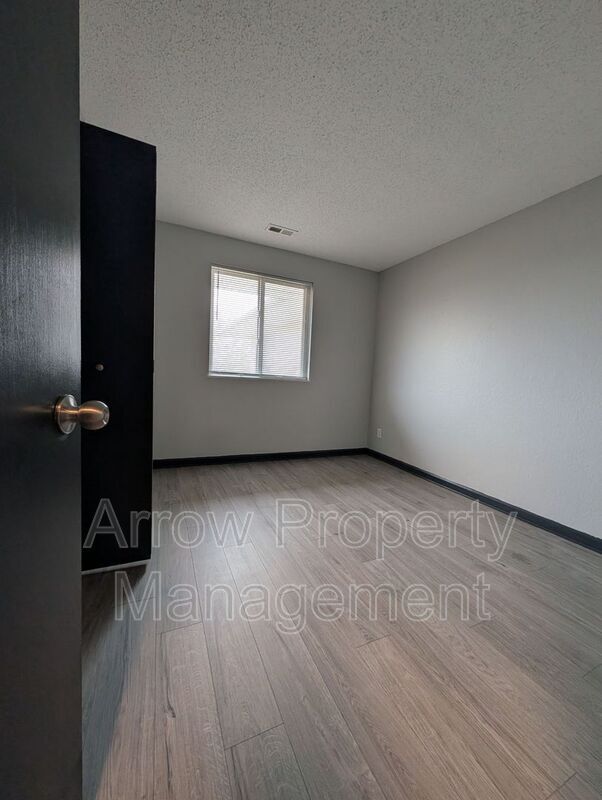 Building Photo - 1216 S 2nd St