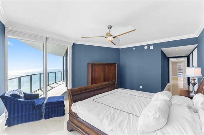 Building Photo - 3101 S Ocean Dr