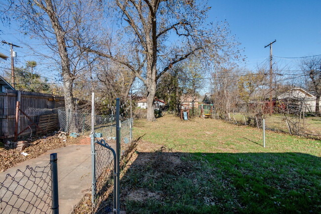 Building Photo - Charming 3-Bedroom Home in OKC – Available...