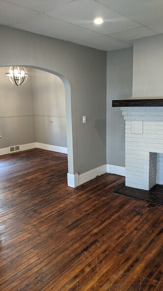 Building Photo - 77 Weyand Ave