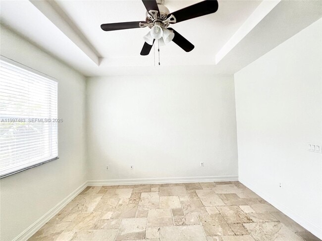 Building Photo - 3910 NE 13th Dr