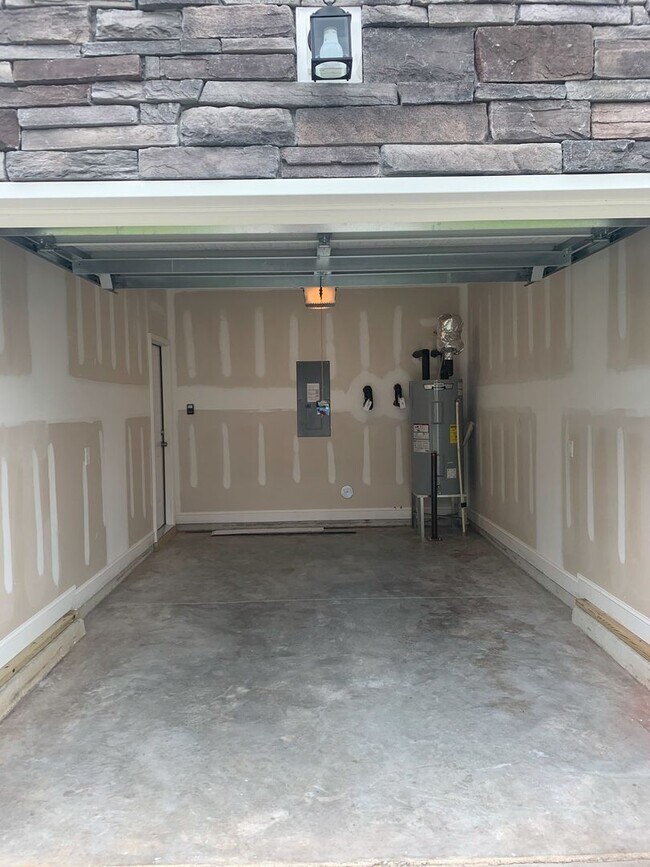 Building Photo - 212 N Stingray Ln