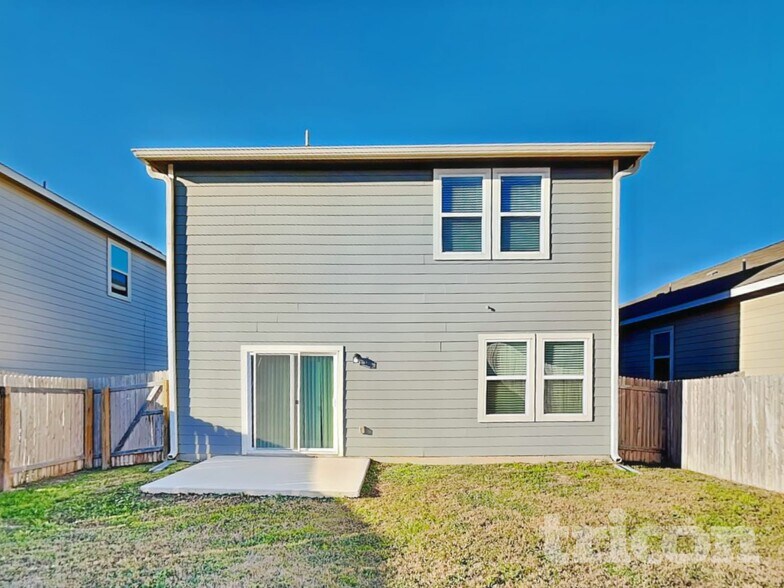 Building Photo - 5206 Winding Strm