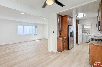 Building Photo - 2607 Abbot Kinney Blvd