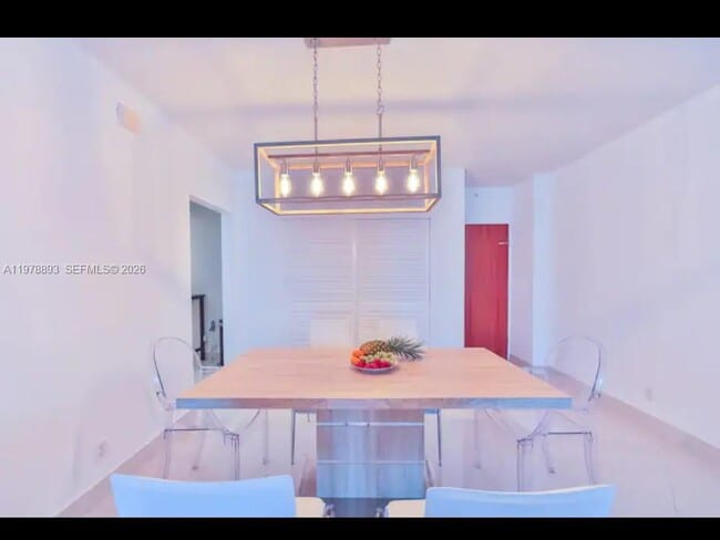 Building Photo - 4001 S Ocean Dr