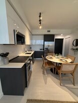 Building Photo - 20520 NW 20th Ct