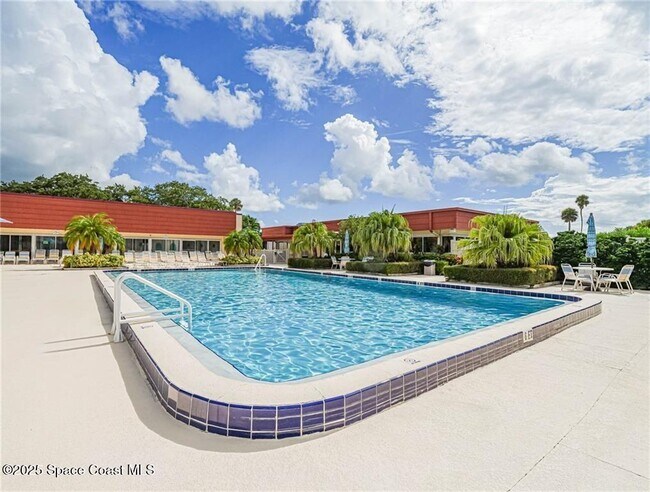 Building Photo - 57 Woodland Dr