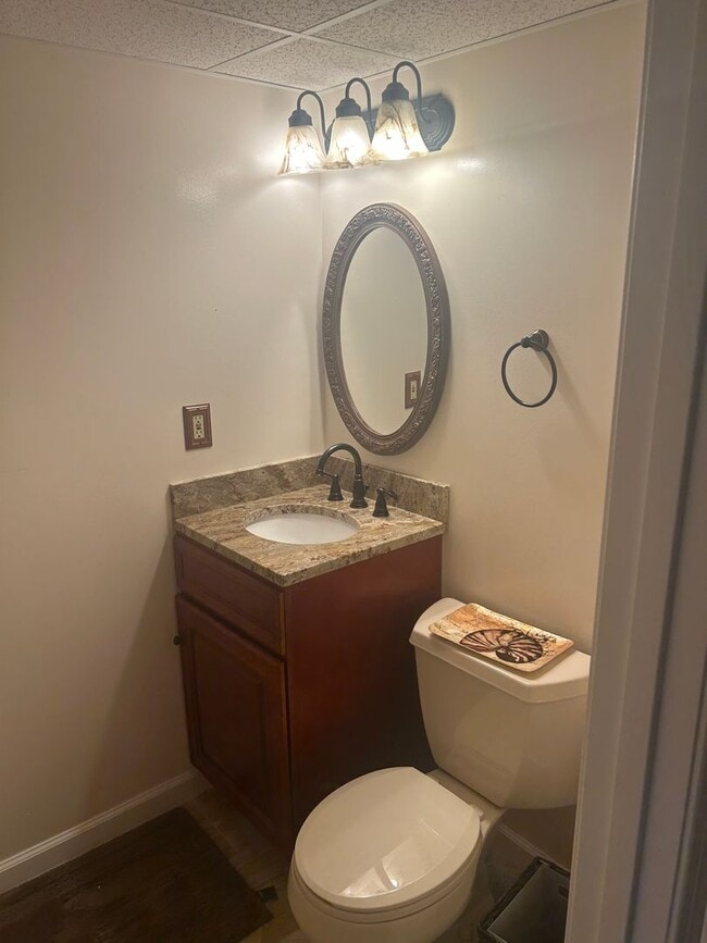 Building Photo - Spacious 4br Rockville Rental