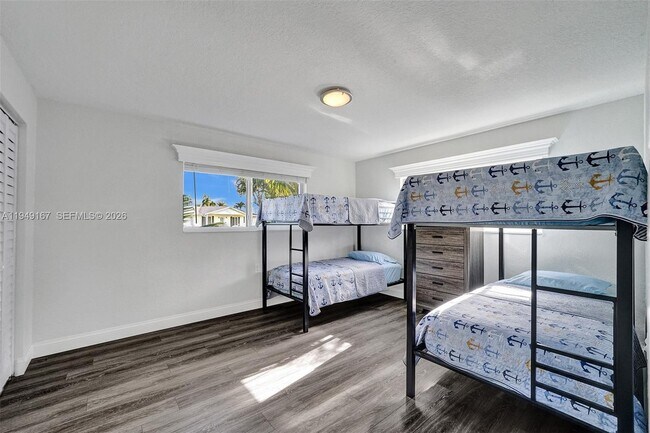 Building Photo - 3730 SW 47th Ct