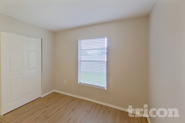 Building Photo - 5360 Alhambra Way S