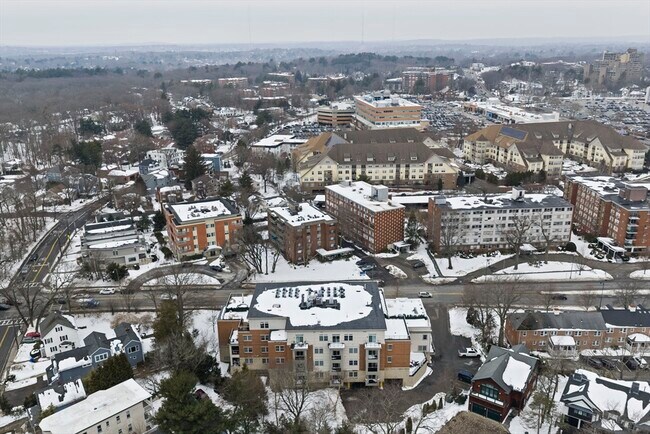 Building Photo - 321 Hammond Pond Pkwy