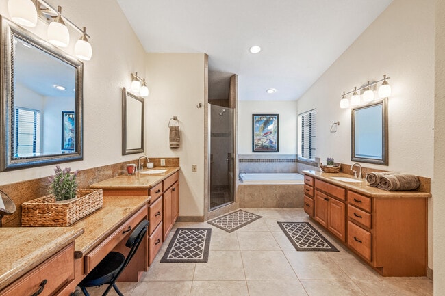 Building Photo - 49035 Tango Ct