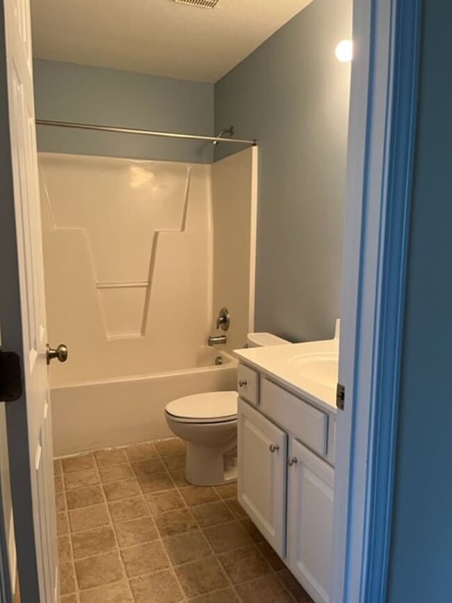 Building Photo - Three Bedroom Two Bath Home with Frog