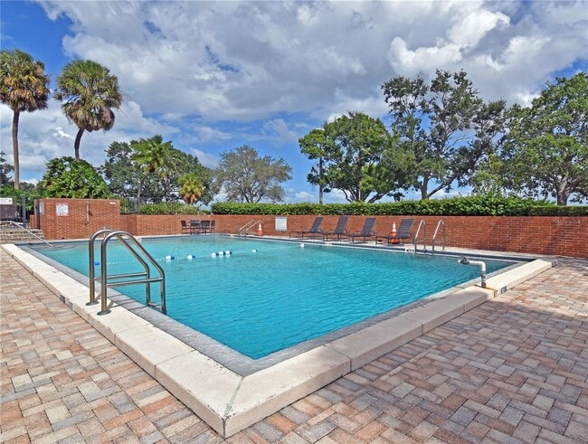 Building Photo - 4015 Bayshore Blvd