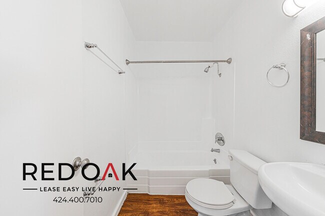 Building Photo - 21315 Roscoe Blvd