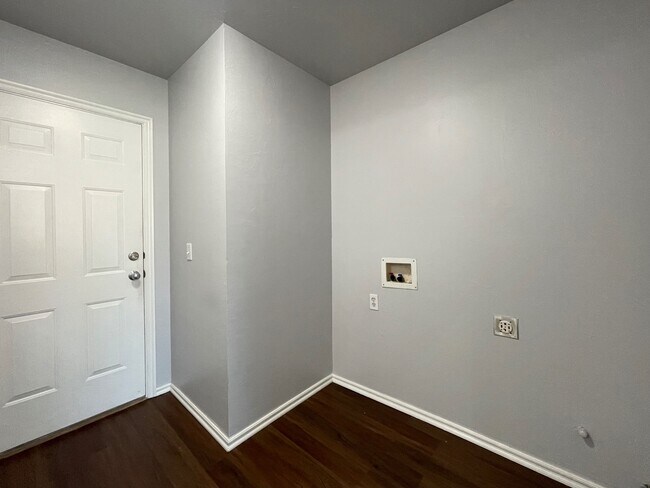 Building Photo - 13004 Chadbrooke Pl