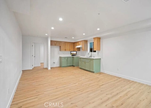 Building Photo - 10422 Graham Ave