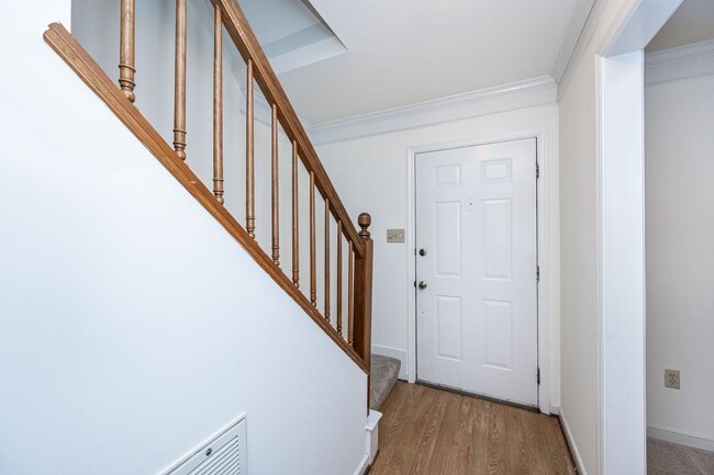 Building Photo - Very Well Maintained Midlothian Home Available NOW!