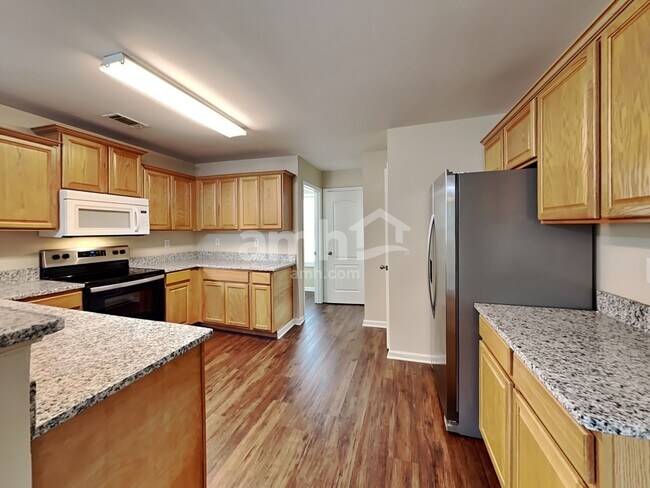 Building Photo - 6433 Grand Hickory Dr