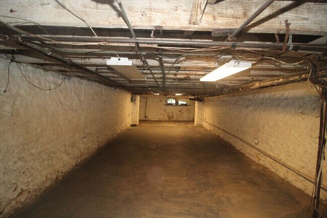 Building Photo - 3010 Guilford Ave