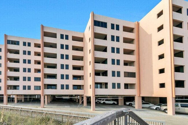 Building Photo - 343-277 Gulf Shore Drive-SI ID1502022P