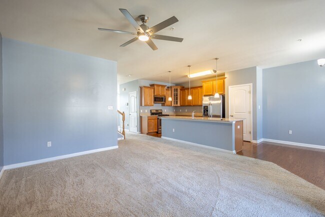 Building Photo - Lovely 3 BR/2.5 BA Townhome in Lanham!
