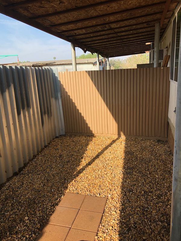 Building Photo - 5449 Bain St