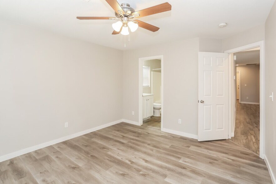 Building Photo - 5036 Ironhorse Ranch Ave