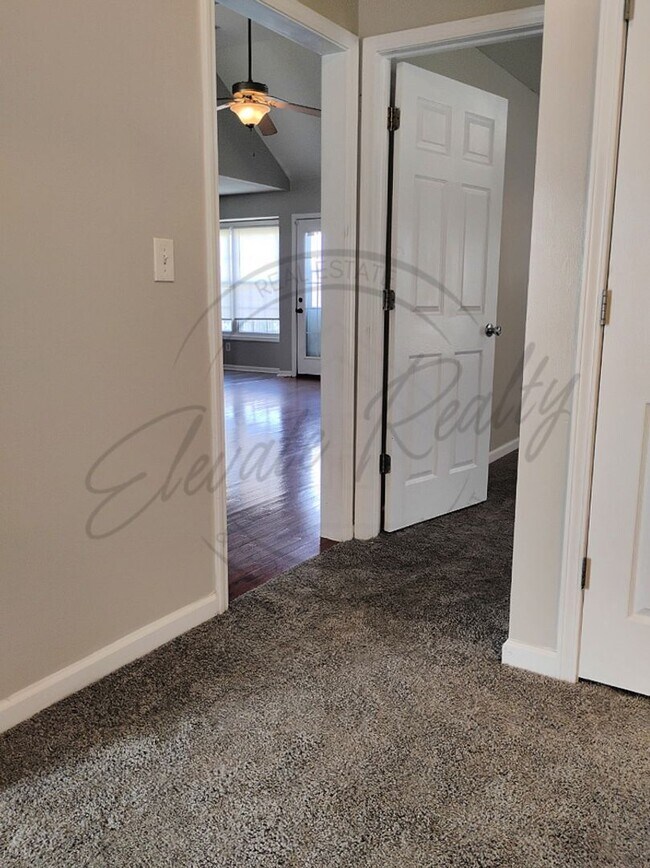 Building Photo - ON SPECIAL! THIS PROPERTY HAS A 1/2 OFF TH...