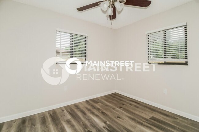 Building Photo - 4 Bedroom Pet-Friendly Home in Orlando, FL...