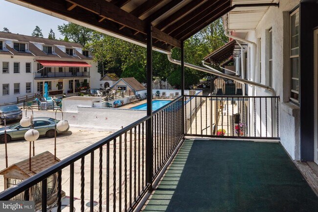 Building Photo - 2331 N 58th St