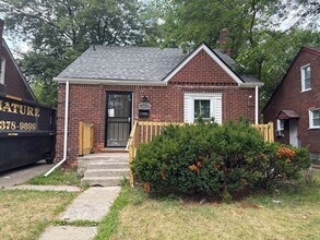 Building Photo - Fully Renovated 3-Bedroom Home – Move-In R...