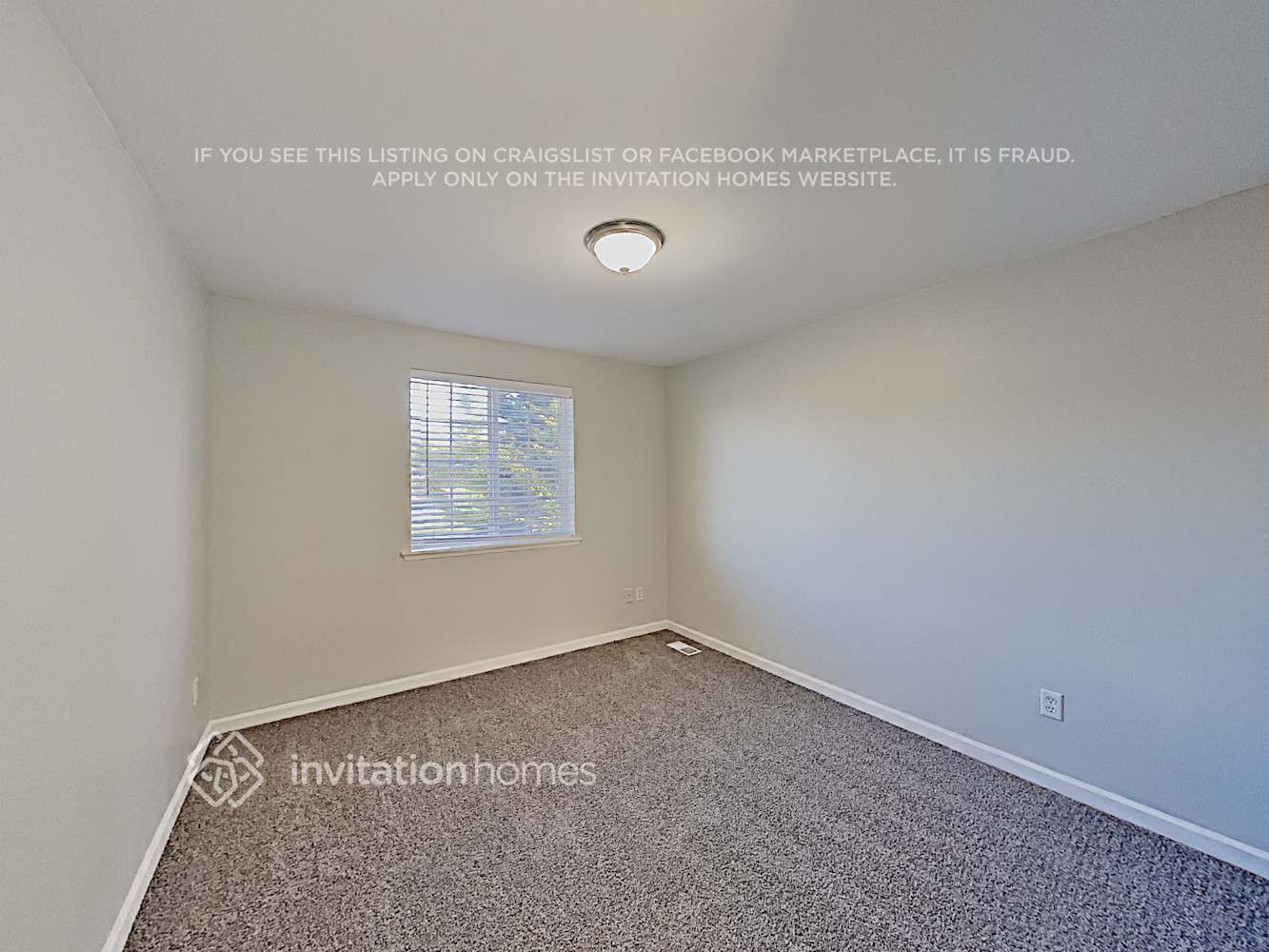 Building Photo - 17127 115th Ave E