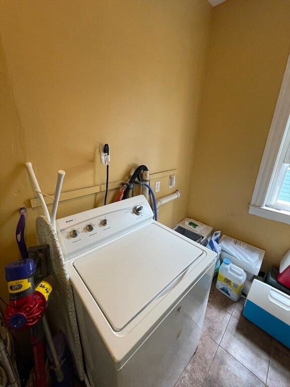 Building Photo - 66 Hall Ave