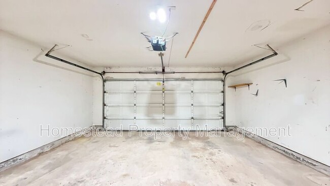 Building Photo - 10445 Dover Dr