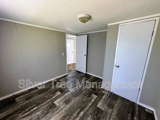 Building Photo - 266 Lark Meadow Dr