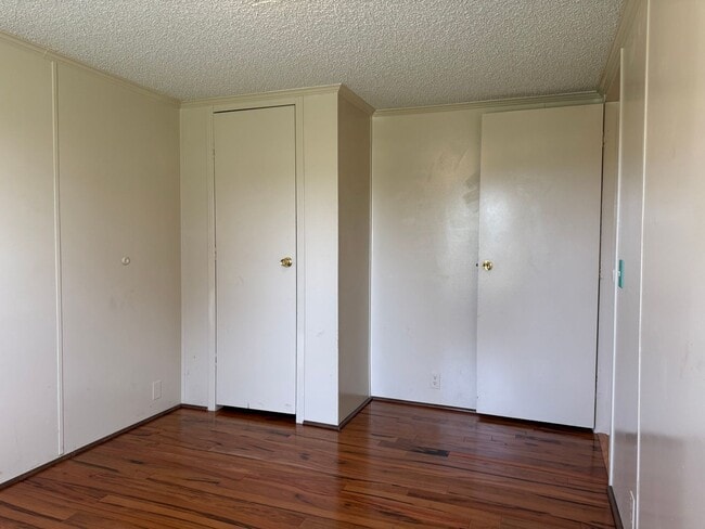 Building Photo - Three Bedroom Doublewide in Claremont