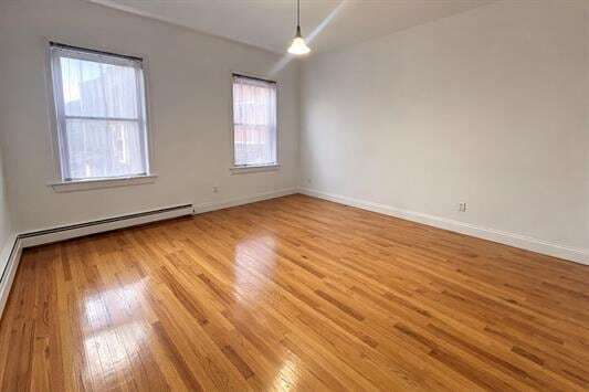 Building Photo - 163 Christopher Columbus Dr